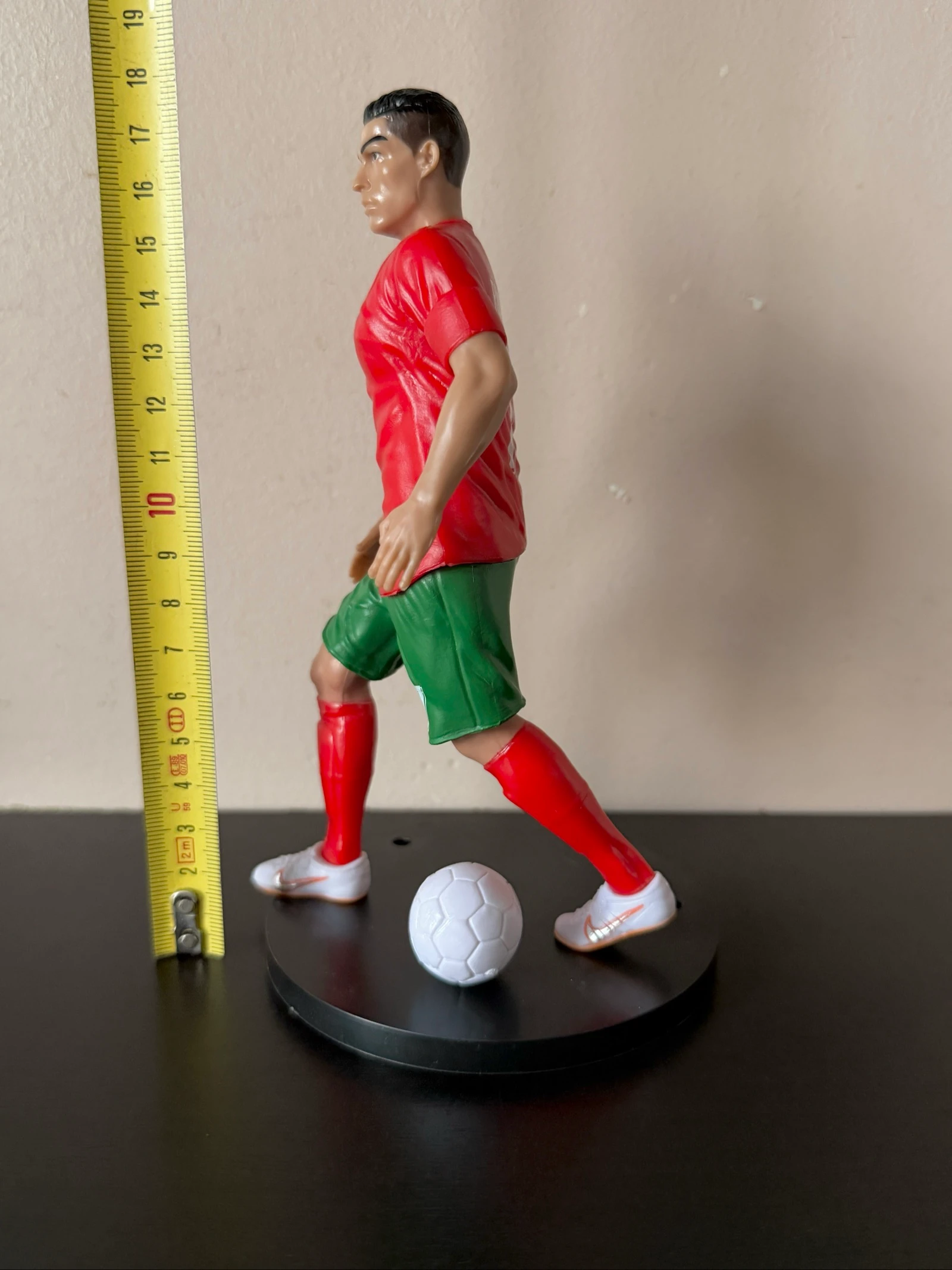 Figurita de Cristiano RONALDO 18 cm – photo 2